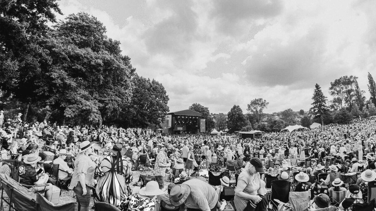 Greenstone Concert Crowd
